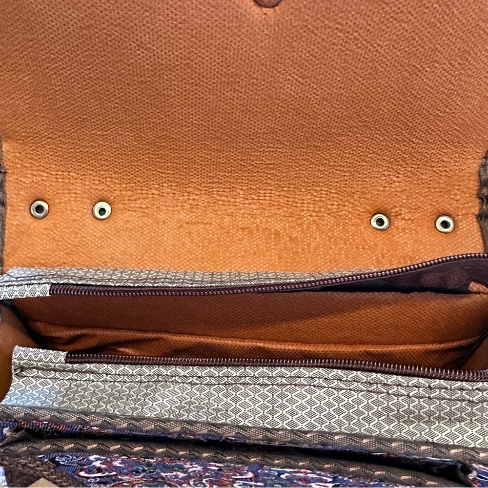 Paisley Patterned Crossbody Bag - Picture 6 of 7